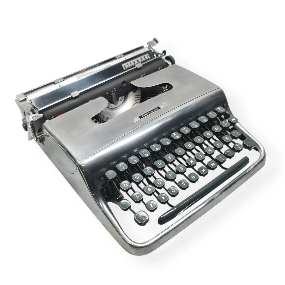 Olivetti Pluma 22 - Limited Polished Silver Edition Typewriter QWERTY ElGranero Typewriter.Company