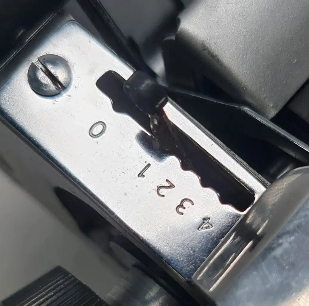 Olivetti Studio 44 Line Space Selector Plate, Typewriter Spare Part El Granero Typewriter.Company