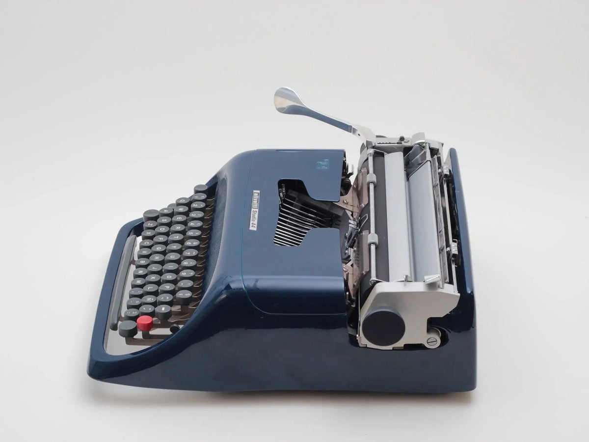 Olivetti Studio 44 Machine à écrire vintage bleu marine, restaurée - ElGranero Typewriter.Company