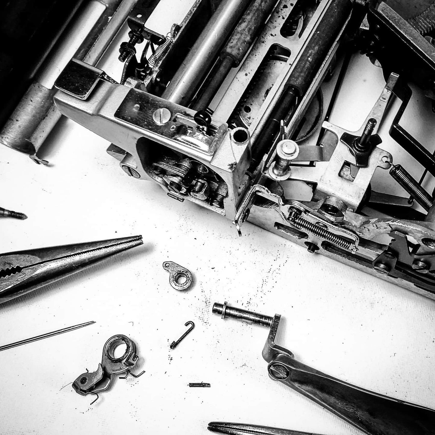 Typewriter Repair Service One Ticket - 30 Min - Online Technical Support ElGranero Typewriter.Company
