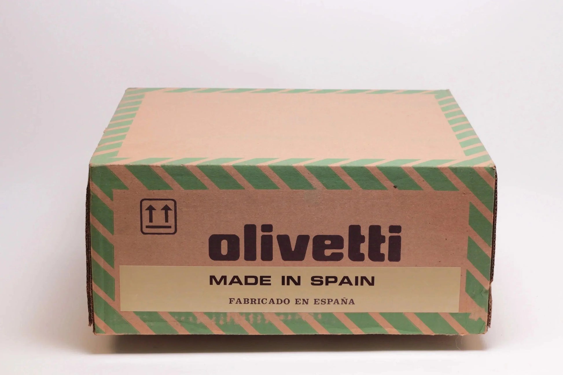 SOLD! Extremely Rare! Just Unboxed New Olivetti Lettera 32 Typewriter - ElGranero Typewriter.Company