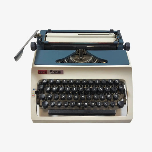 Erika Daro mod.34, Máquina de escribir vintage manual en gris claro y azul, revisada - ElGranero Typewriter.Company