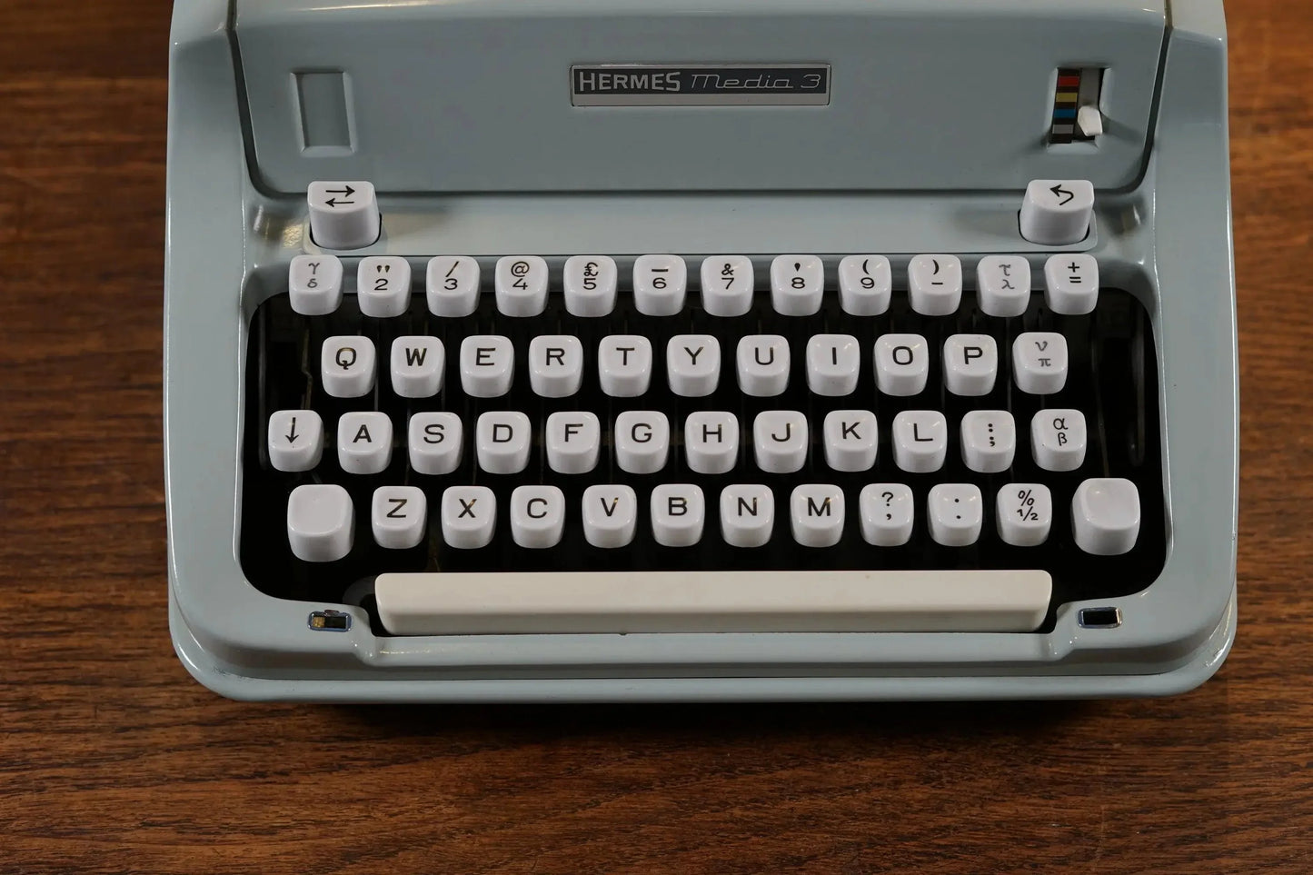 SOLD! Hermes Media 3 Typewriter 13cpi Elite Techno, Antique, Maths / Physics / Greek - ElGranero Typewriter.Company