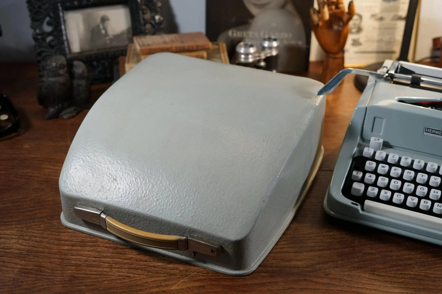 SOLD! Hermes Media 3 Typewriter 13cpi Elite Techno, Antique, Maths / Physics / Greek - ElGranero Typewriter.Company