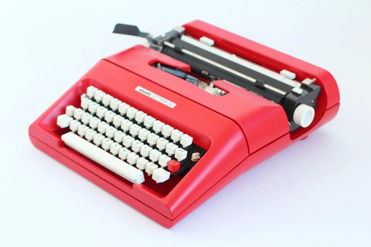 Olivetti Lettera 35 Rouge, Machine à écrire manuelle vintage, Rénovée - ElGranero Typewriter.Company
