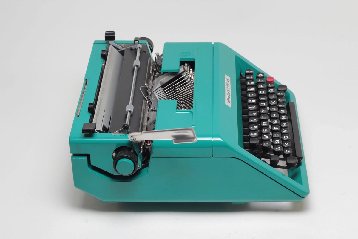 Olivetti Studio 45 Turquoise Vintage Manual Typewriter, Serviced - ElGranero Typewriter.Company