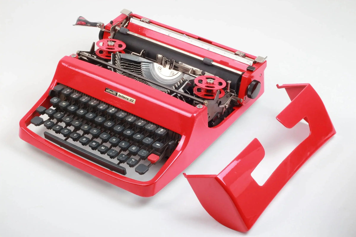 Olivetti Lettera 32 Rojo Brillante Máquina de Escribir Manual Vintage, Restaurada - ElGranero Typewriter.Company