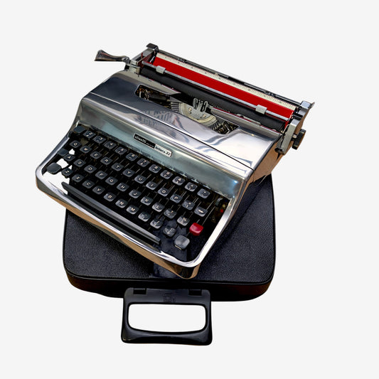 Italian Olivetti Lettera 32 Polished Silver Vintage Manual Typewriter